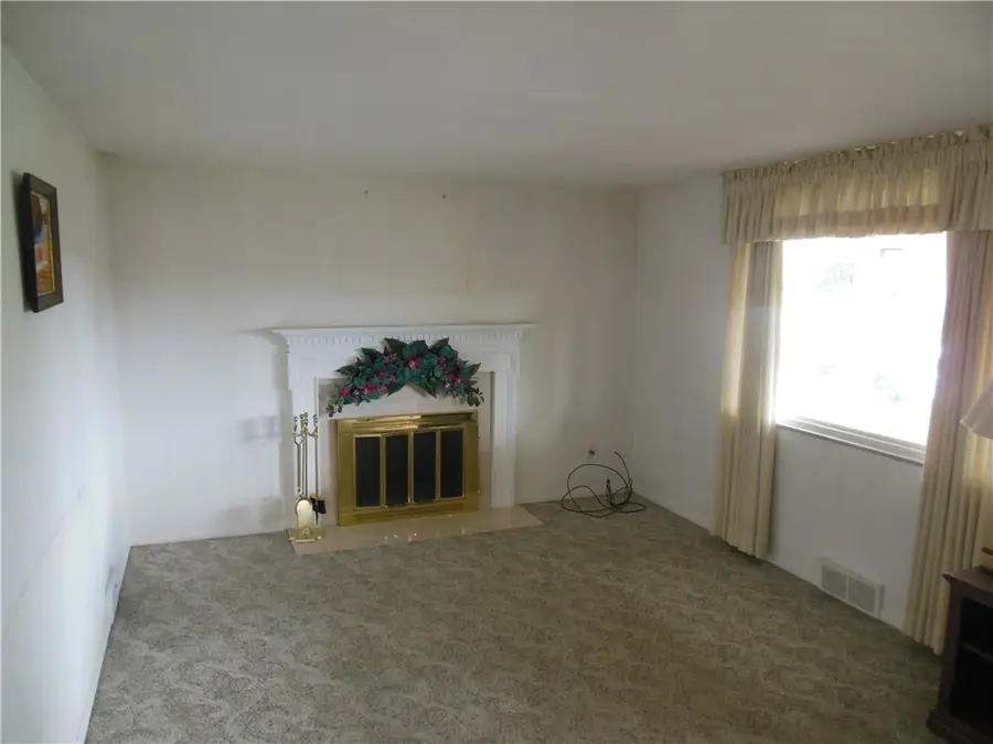 412 Lois Drive, Baldwin, PA 15236 - #3