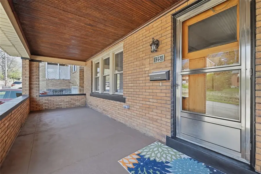 1251 Hodgkiss St, Pittsburgh, PA 15212 - #3