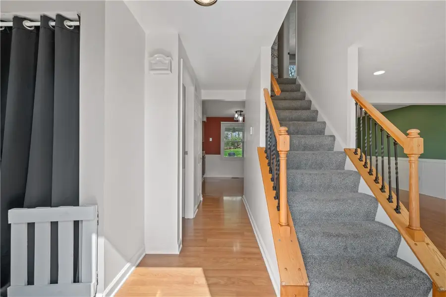 309 Moray Drive, Coraopolis, PA 15108 - #2