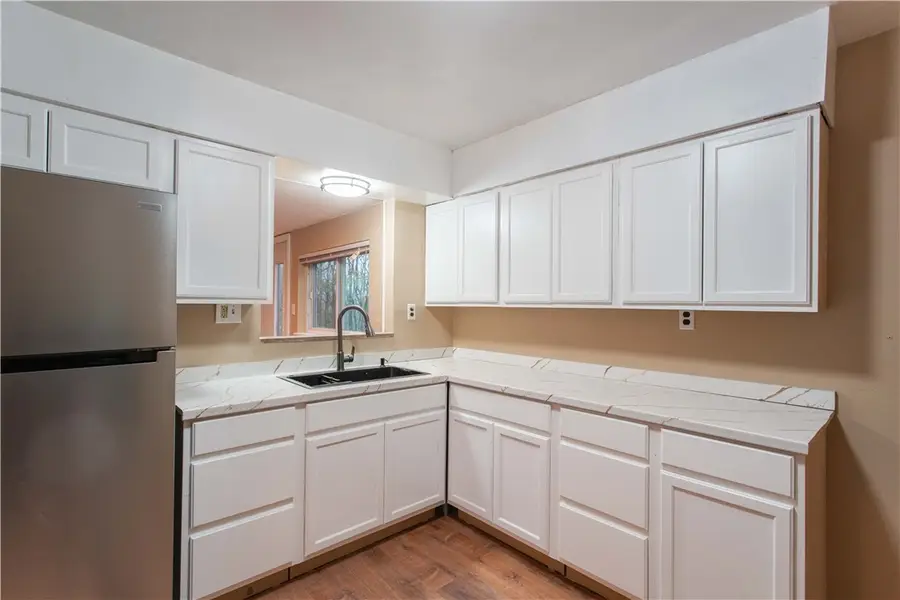 194 Woodridge Dr, Beaver, PA 15009 - #3