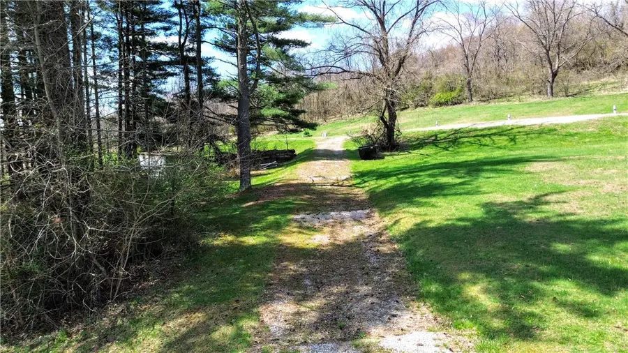 10 Spruce Ave, Fredericktown, PA 15333 - #2