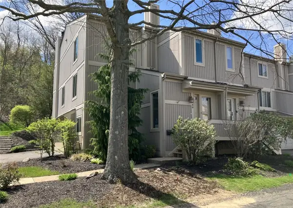 1548 Pineview Drive, Pittsburgh, PA 15241