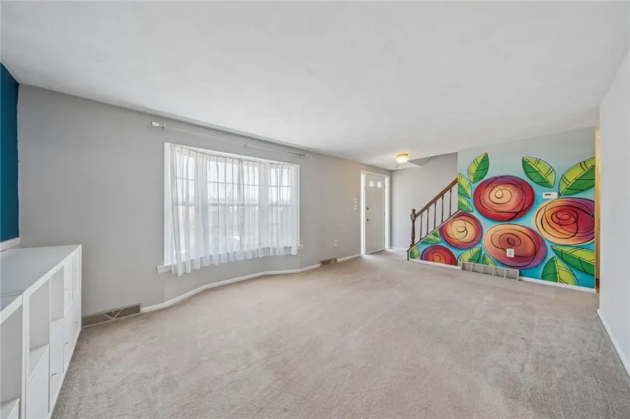 205 Heather Dr, Monroeville, PA 15146 - #3