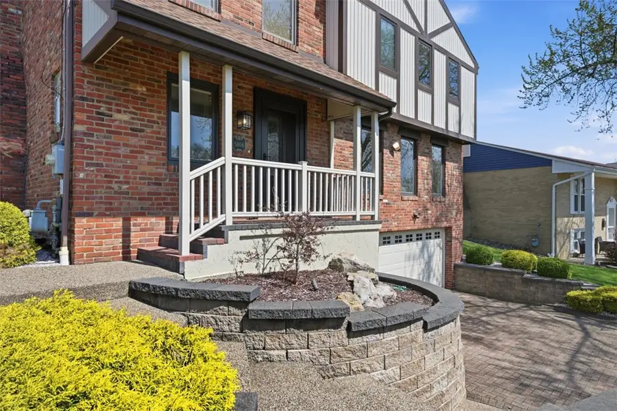 5806 Glen Hill Drive, Bethel Park, PA 15102 - #2