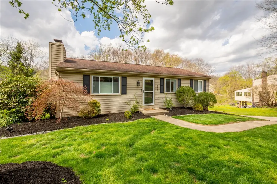 137 Walnut Strand, Imperial, PA 15126 - #2