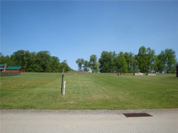 729 Victoria Way, Derry, PA 15627
