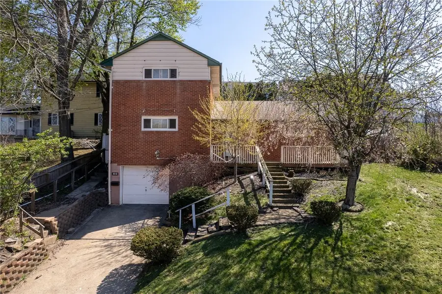 6510 Woodlawn Ave, Verona, PA 15147 - #2
