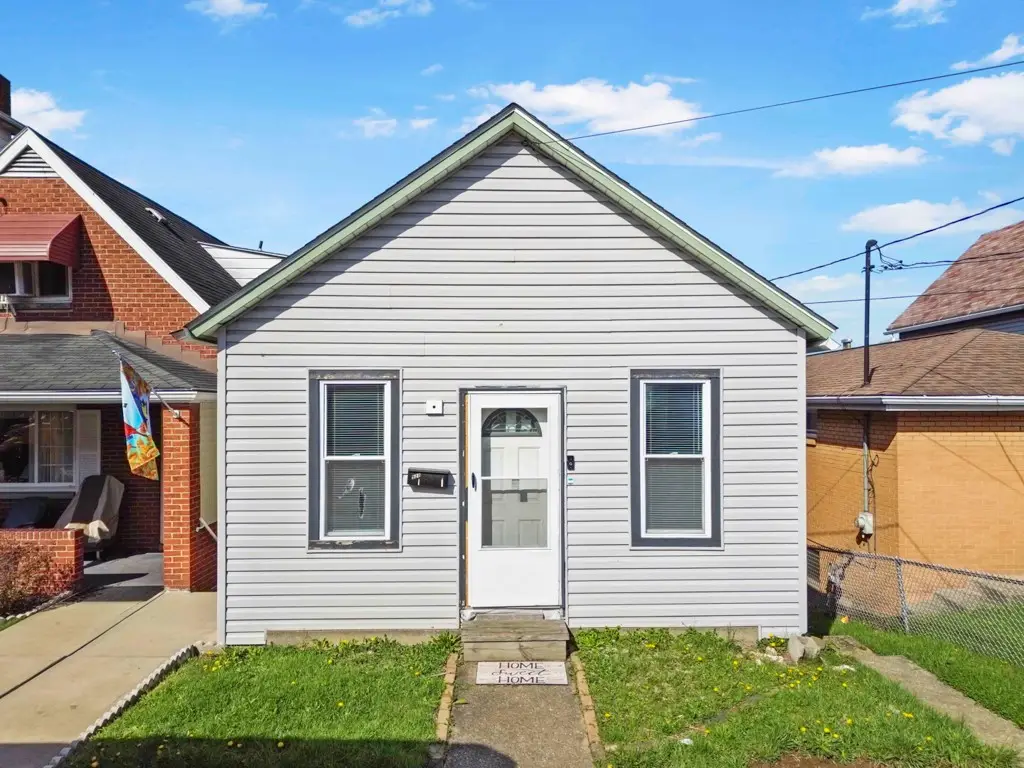928 Indiana Ave, Glassport, PA 15045 - #1