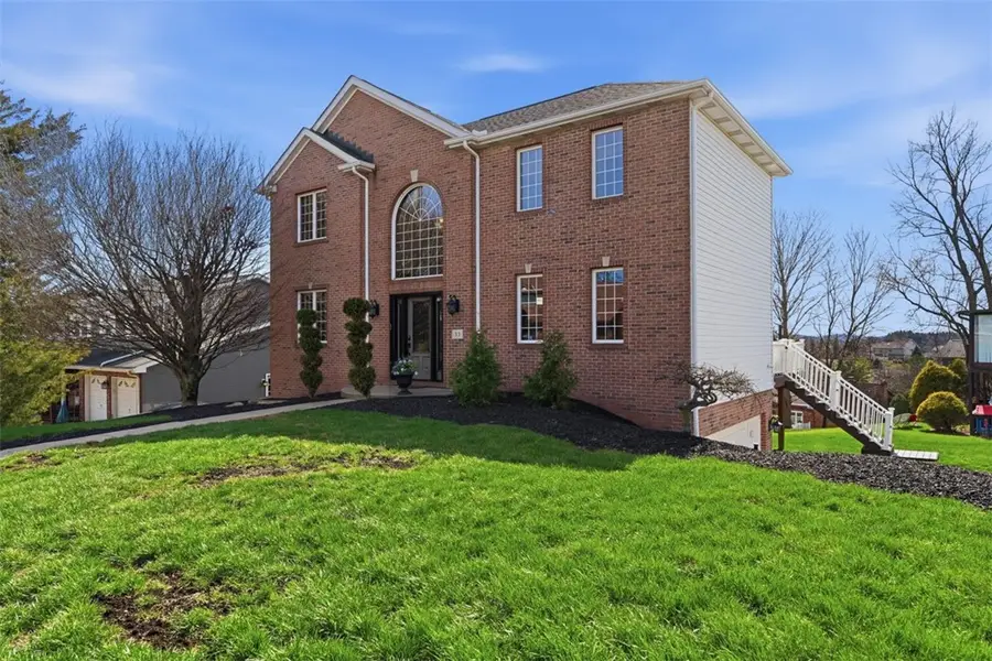 33 Mason Dr, Coraopolis, PA 15108 - #2