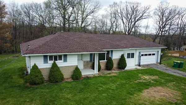 102 Randy Dr, Butler, PA 16002
