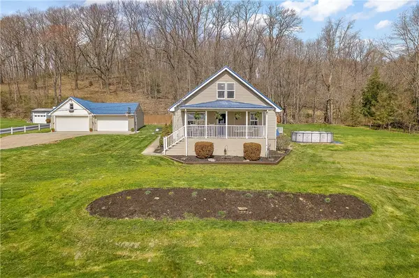 1242 Saxonburg Blvd, Tarentum, PA 15084