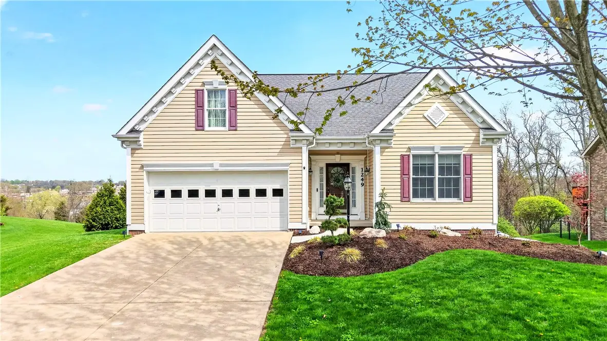 1249 Snee Dr, Pittsburgh, PA 15236 - #1