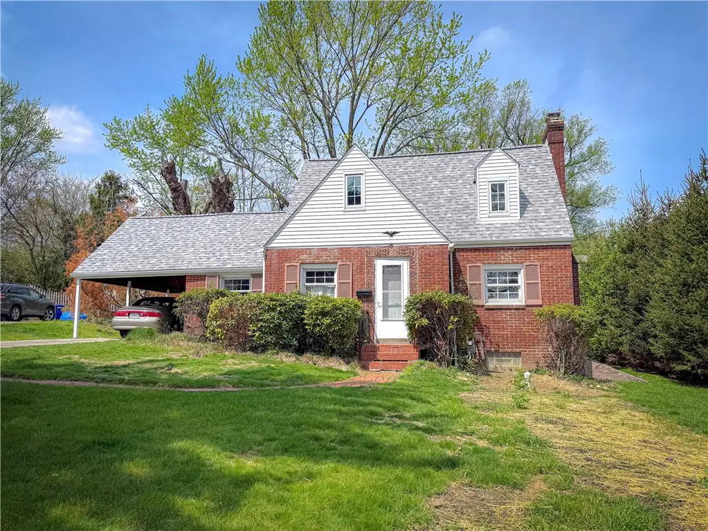 13 Old Ox Rd, Bethel Park, PA 15102 - #1