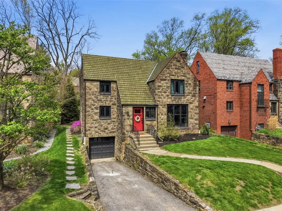 466 Beverly Rd, Pittsburgh, PA 15216 - #2