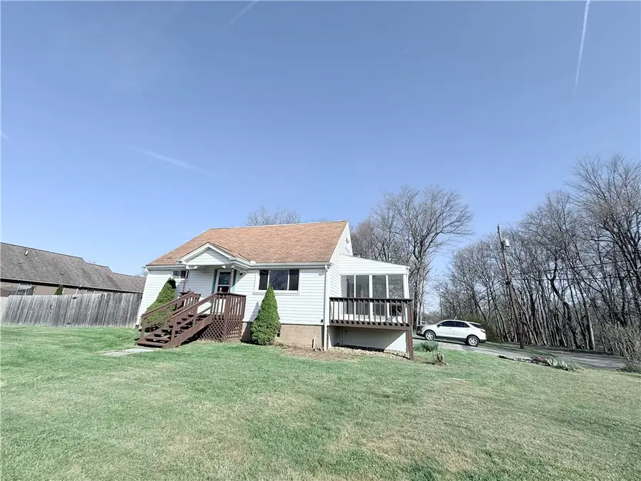 2724 Lookout Dr, Elizabeth, PA 15037 - #3