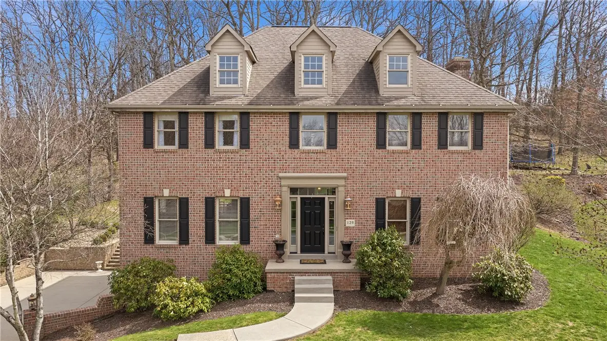 128 Oakview Drive, Cranberry, PA 16066 - #1