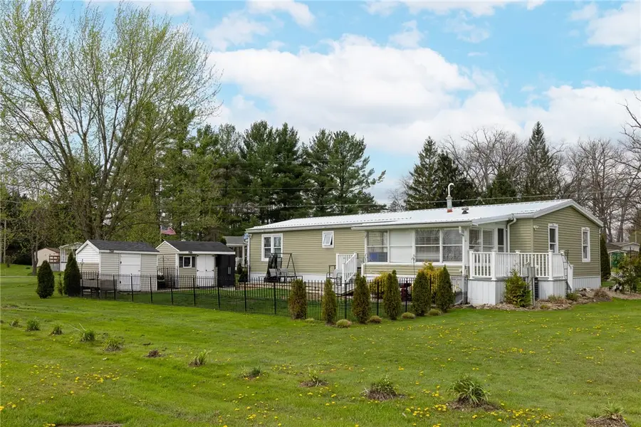 14 Emerald Dr, Grove City, PA 16127 - #2