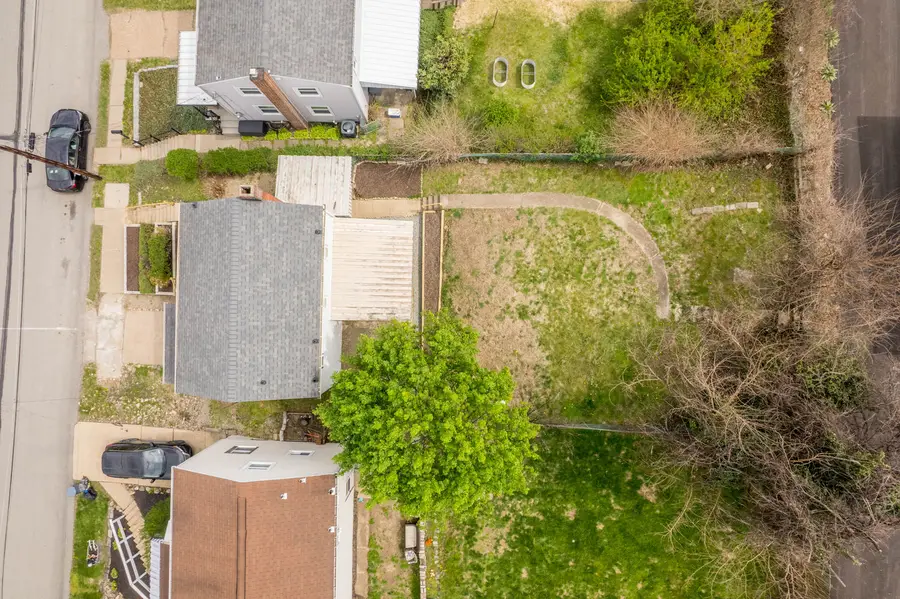 276 E Miller Avenue, Homestead, PA 15120 - #2