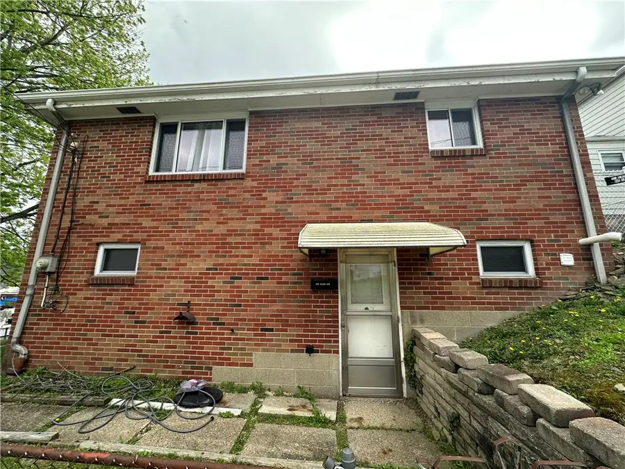 900 State Ave, Coraopolis, PA 15108 - #2