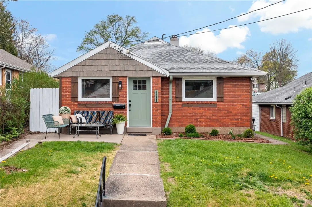 4258 Glen Lytle Rd, Pittsburgh, PA 15217 - #1