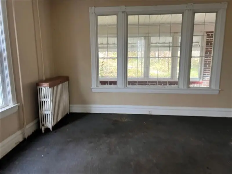 327 3rd St, Leechburg, PA 15656 - #2