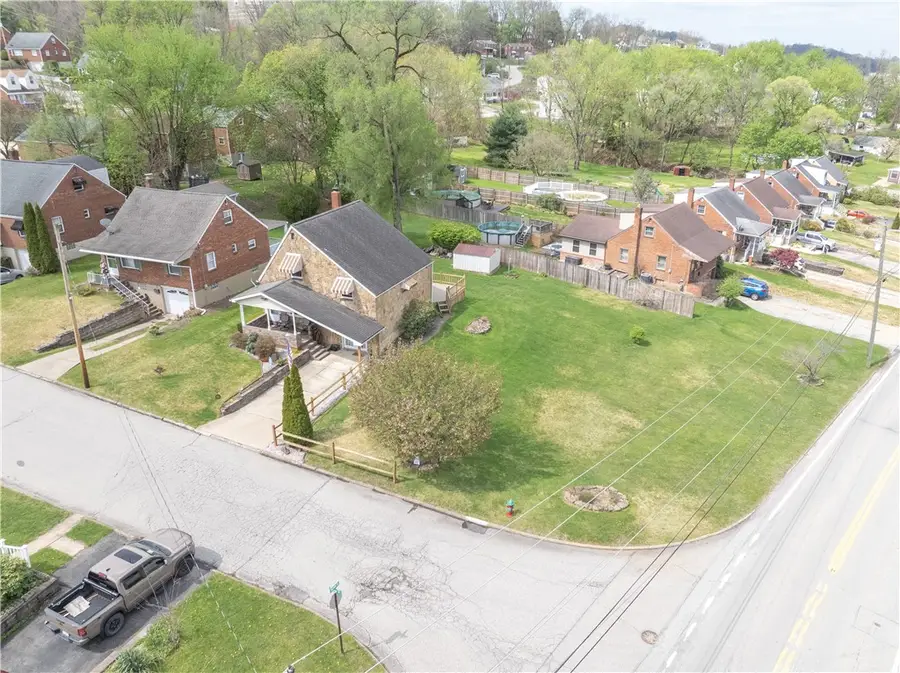 203 George St, Jeannette, PA 15644 - #2