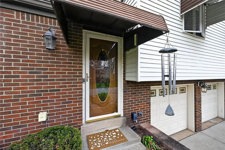 841 Blue Ridge Rd, Pittsburgh, PA 15239 - #2