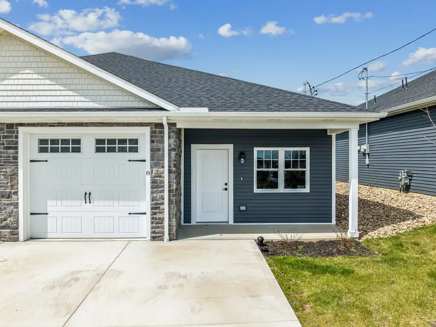 8 Barrington Court, Monaca, PA 15061 - #2