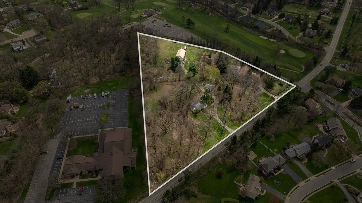 2168 Reis Run Rd, Pittsburgh, PA 15237 - #1