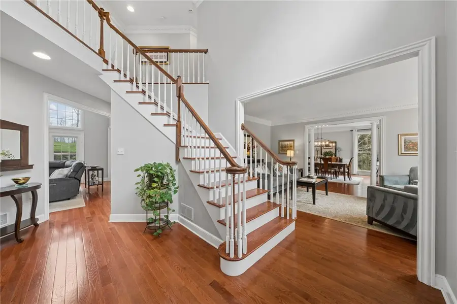 204 Laurel Oak Dr, Sewickley, PA 15143 - #2