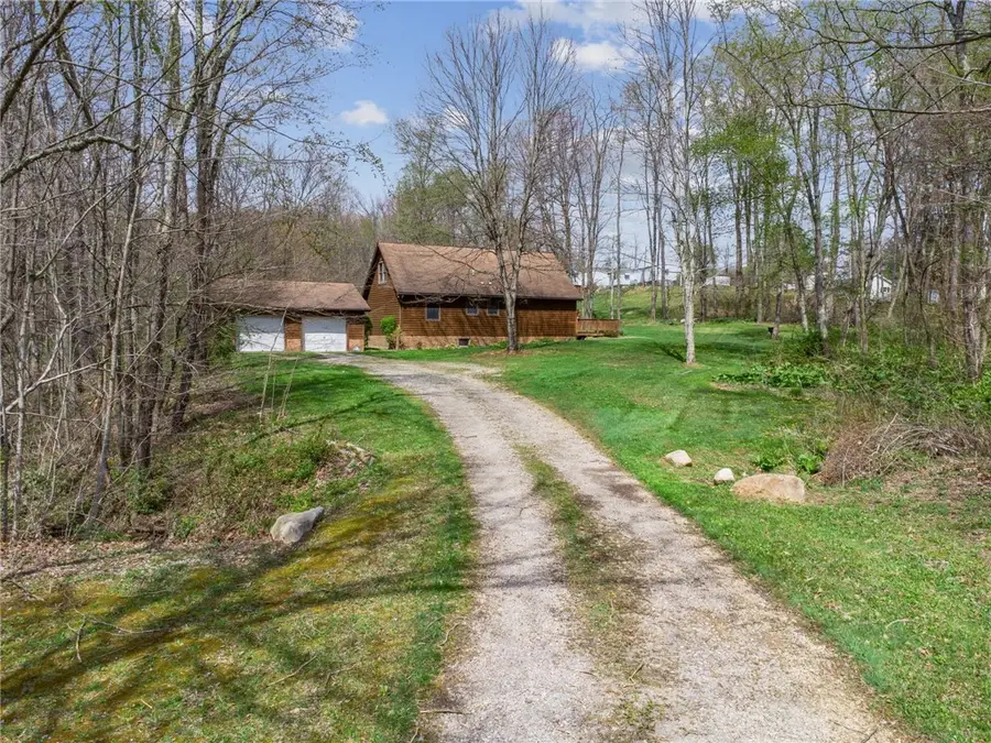 136 Bottom Rd, Mill Run, PA 15464 - #3