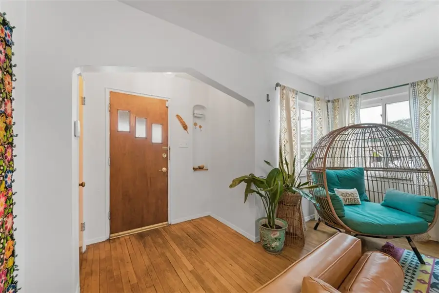 105 Delafield Rd, Pittsburgh, PA 15215 - #3