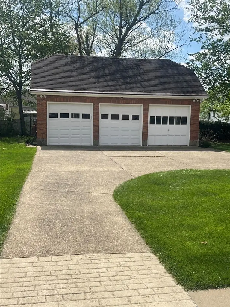 221 E Muntz Ave, Butler, PA 16001 - #3