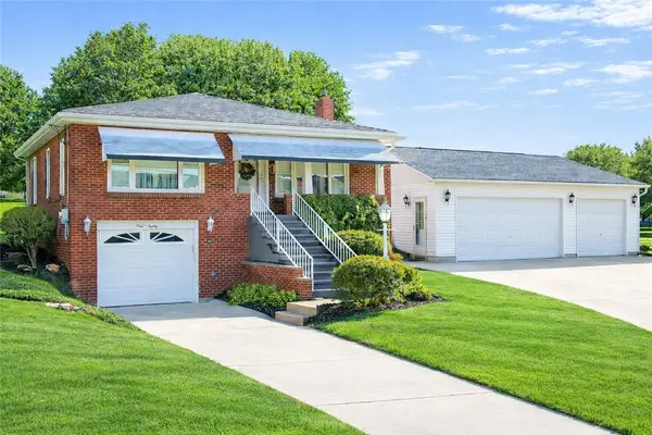 180 Hilltop Lane, Washington, PA 15301