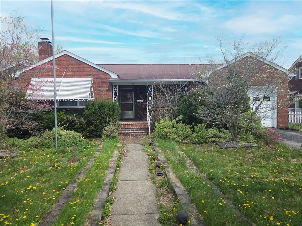 423 E Hazelcroft Ave, New Castle, PA 16105 - #1