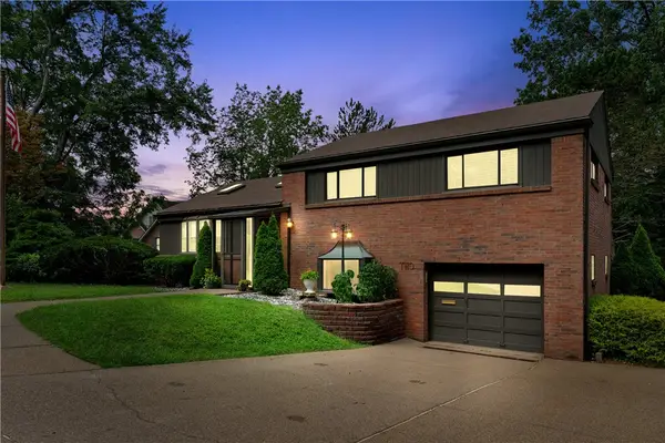 2 Hartle Lane, Pittsburgh, PA 15228