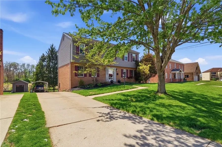 540 Robin Dr, Pittsburgh, PA 15220 - #3