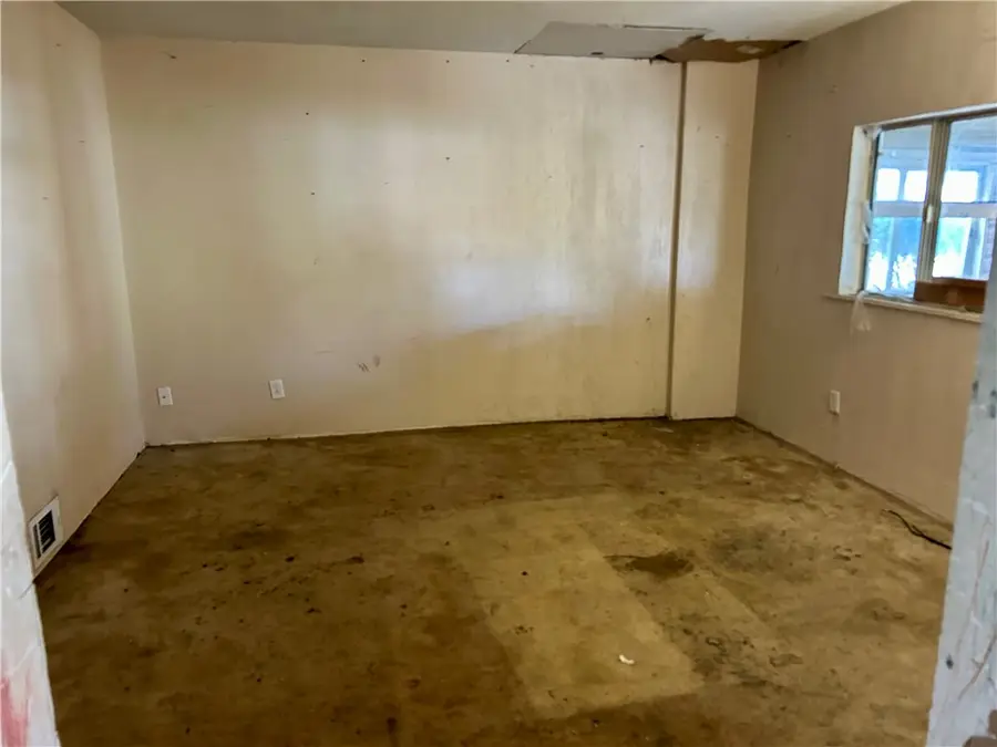 4327 Haldane St, Pittsburgh, PA 15207 - #3