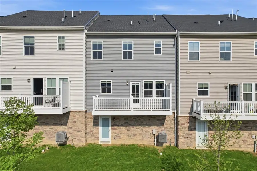 204 Cranesbill Dr, Mars, PA 16046 - #3