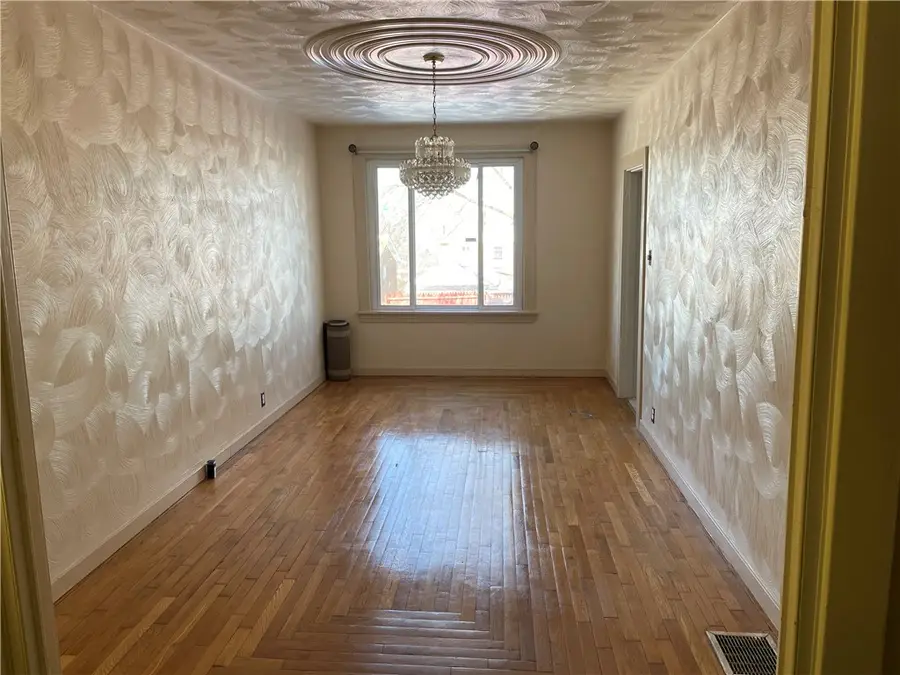 2917 Boyd St, McKeesport, PA 15132 - #3