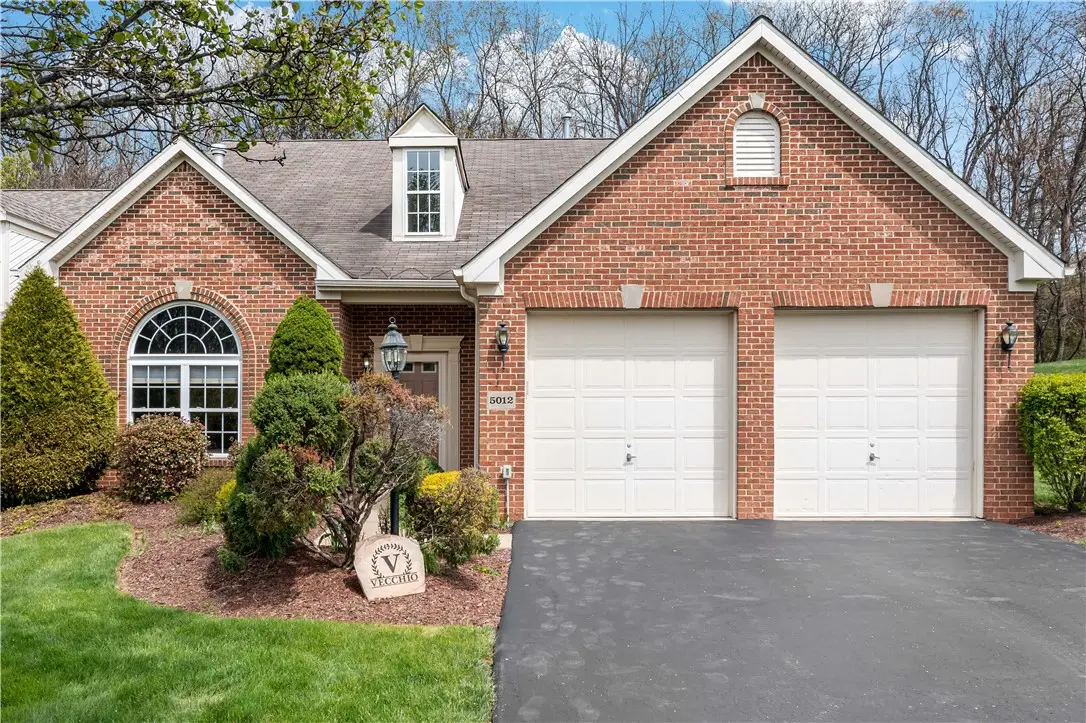 5012 Jackson Dr, Clairton, PA 15025 - #1