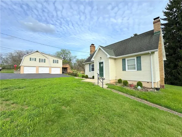 7 W Pine Street, Delmont, PA 15626