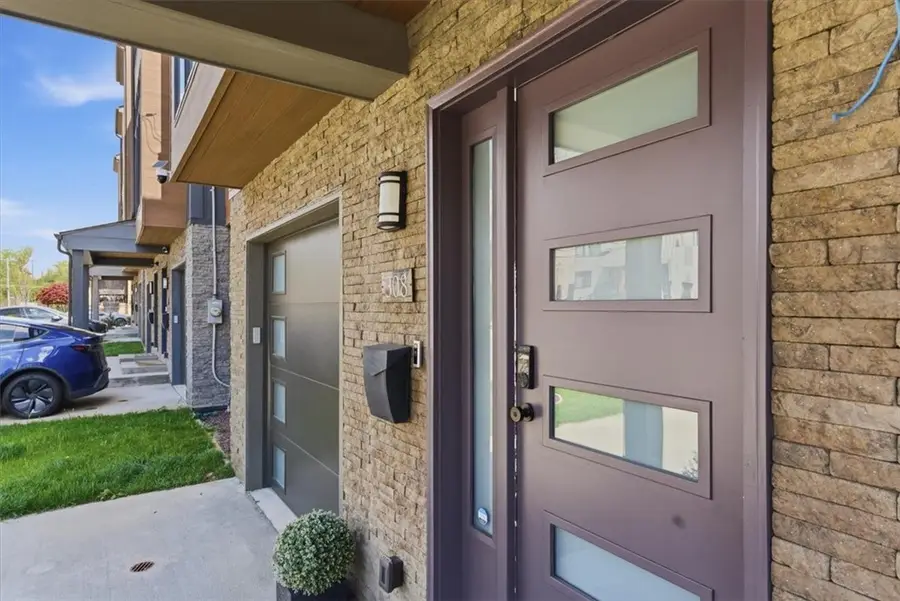 308 N Saint Clair St, Pittsburgh, PA 15206 - #3