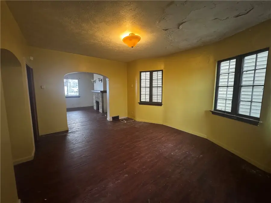 504 Stratmore St, Pittsburgh, PA 15205 - #2