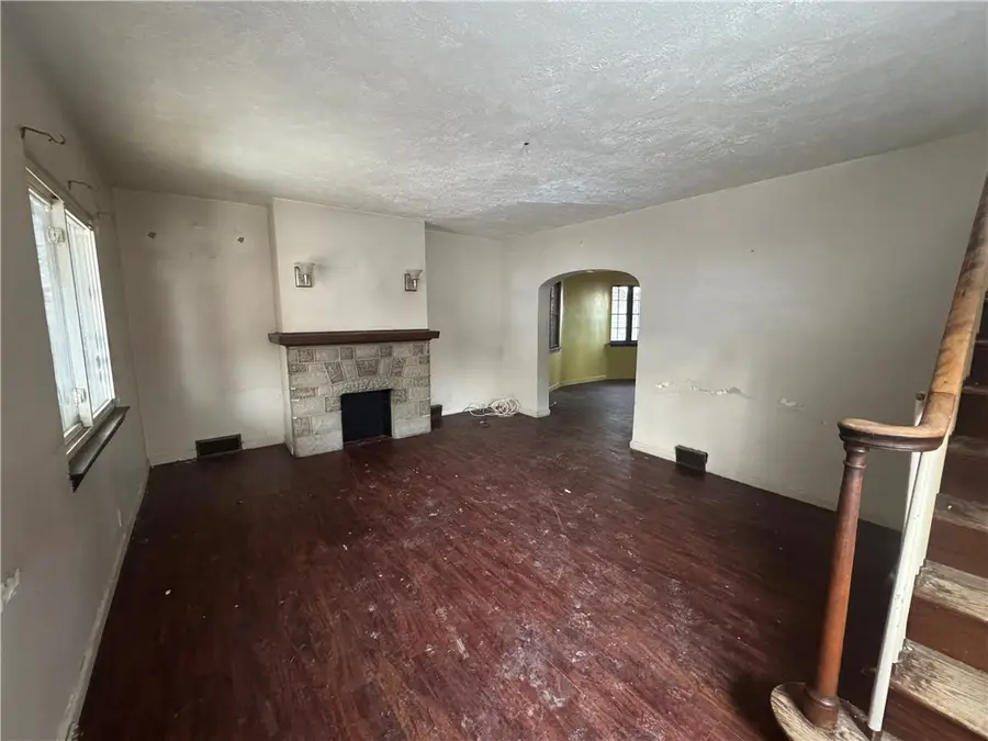 504 Stratmore St, Pittsburgh, PA 15205 - #3