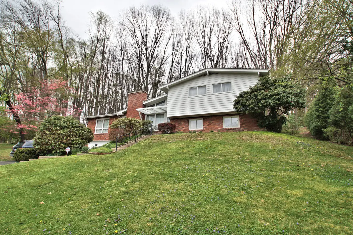 52 Meadowbrook Avenue, Greensburg, PA 15601 - #1