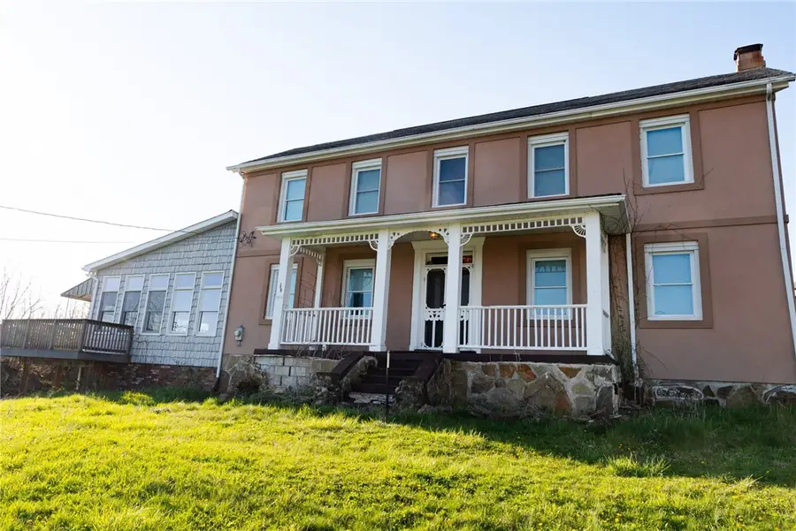 262 Durst Rd, Irwin, PA 15642 - #2