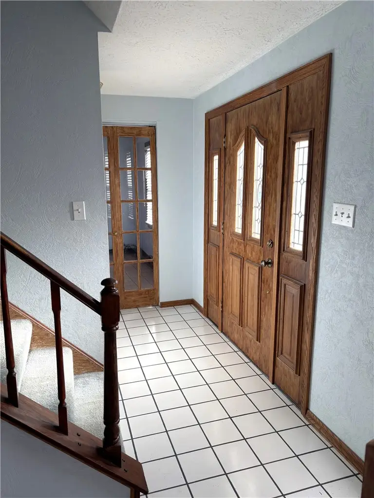 1677 Hathaway Ln, Pittsburgh, PA 15241 - #2