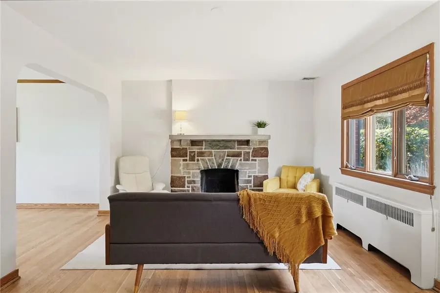 411 Bower Hill Rd, Pittsburgh, PA 15228 - #3