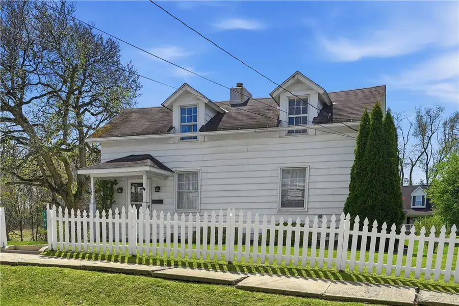 164 W Pittsburgh Street, Delmont, PA 15626 - #3